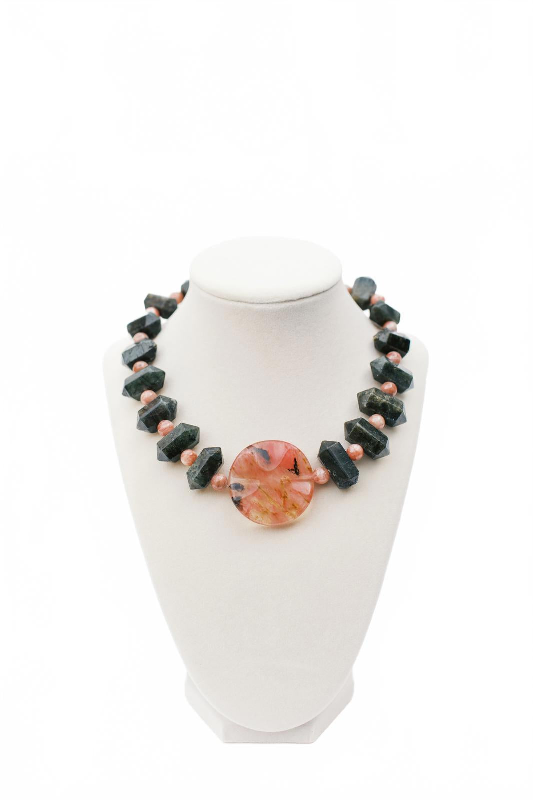 Dark Green Quartz and Peach Moonstone Pendant Necklace